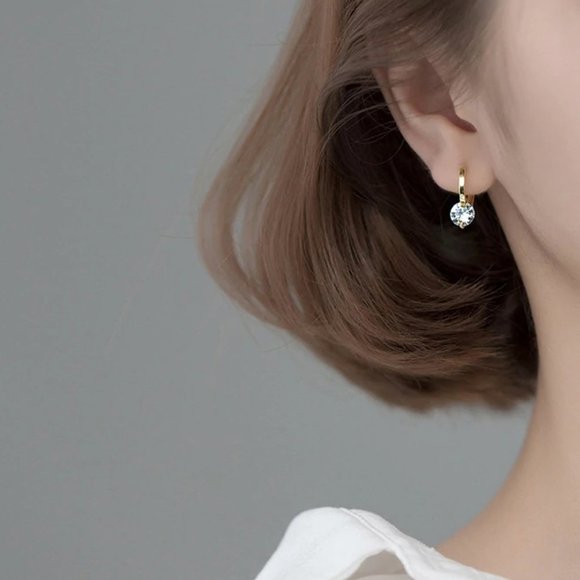 *NEW 925 Silver 2CT Solitaire Diamond Huggie Hoops - Picture 5 of 9